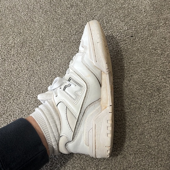 New Balance 550s Boys Grade School 5.0 (EU 37.5) I’m usually a woman 7-8. - Picture 5 of 8